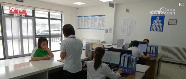 聚创配资 从“进得来”到“留得住有发展”：拓宽家政就业渠道 完善保障让农村劳动力从业无忧