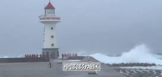 金猪配资 台风“剑鱼”加强为强台风级已经开眼，或为近40年来登陆三亚最强台风